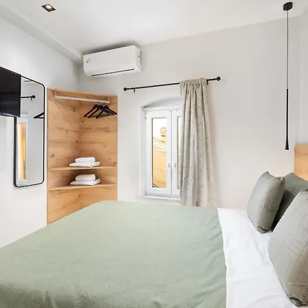 The Wellside Apartment