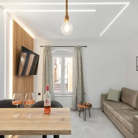 The Wellside Apartment *